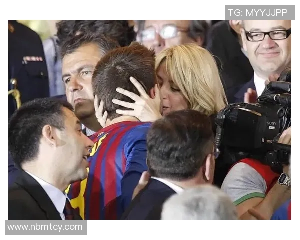 女生为何对足球明星情有独钟背后的心理与文化因素探讨