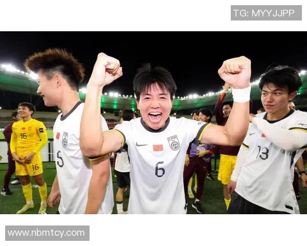 足球明星齐贺新春祝福中国球迷共迎兔年喜庆时刻